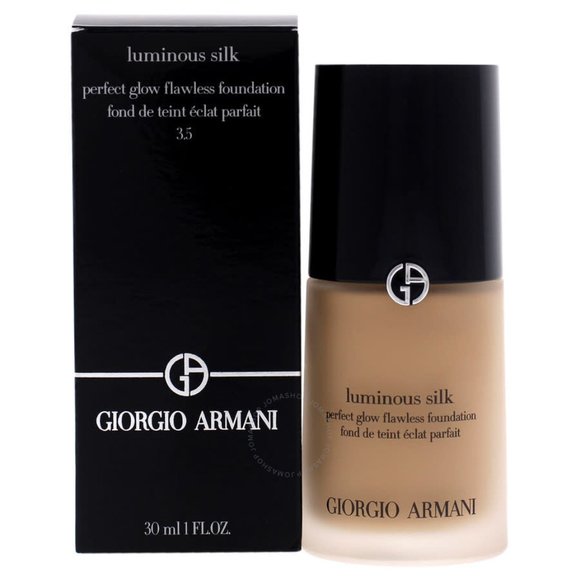 Luminous Silk Perfect Glow Flawless Oil-Free Foundation 05 - Light - Neutral - Picture 3 of 4